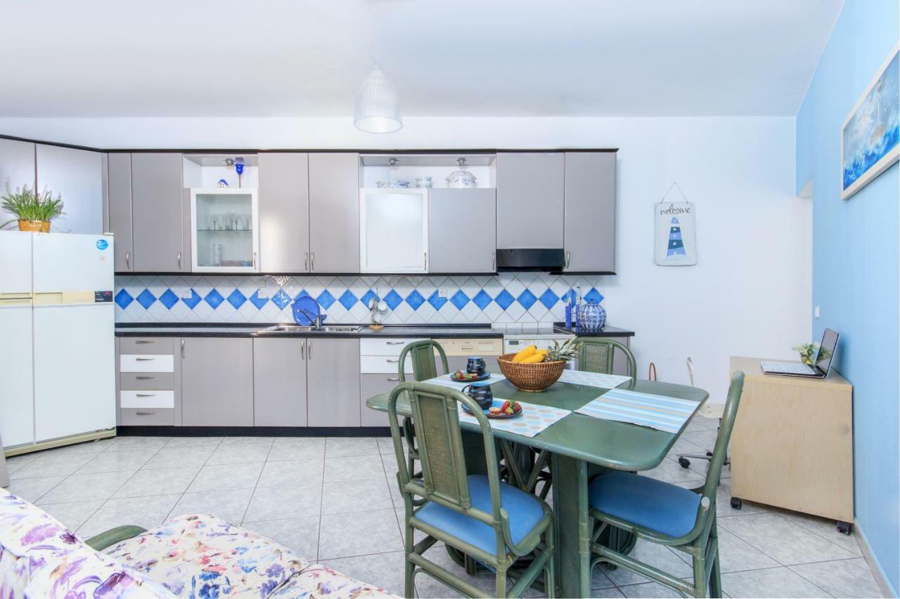 Agora Apartment Liménas Eksteriør bilde